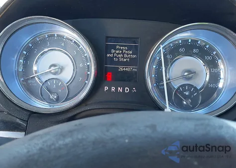 2011 Chrysler 300 Limited z USA, uszkodzony, nr VIN 2C3CA5CG6BH547065